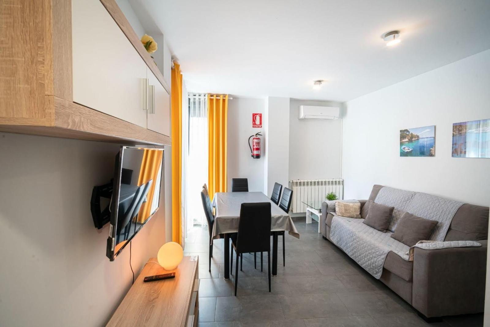 Apartamentos La Plazuela Баньос-де-Монтемайор Экстерьер фото