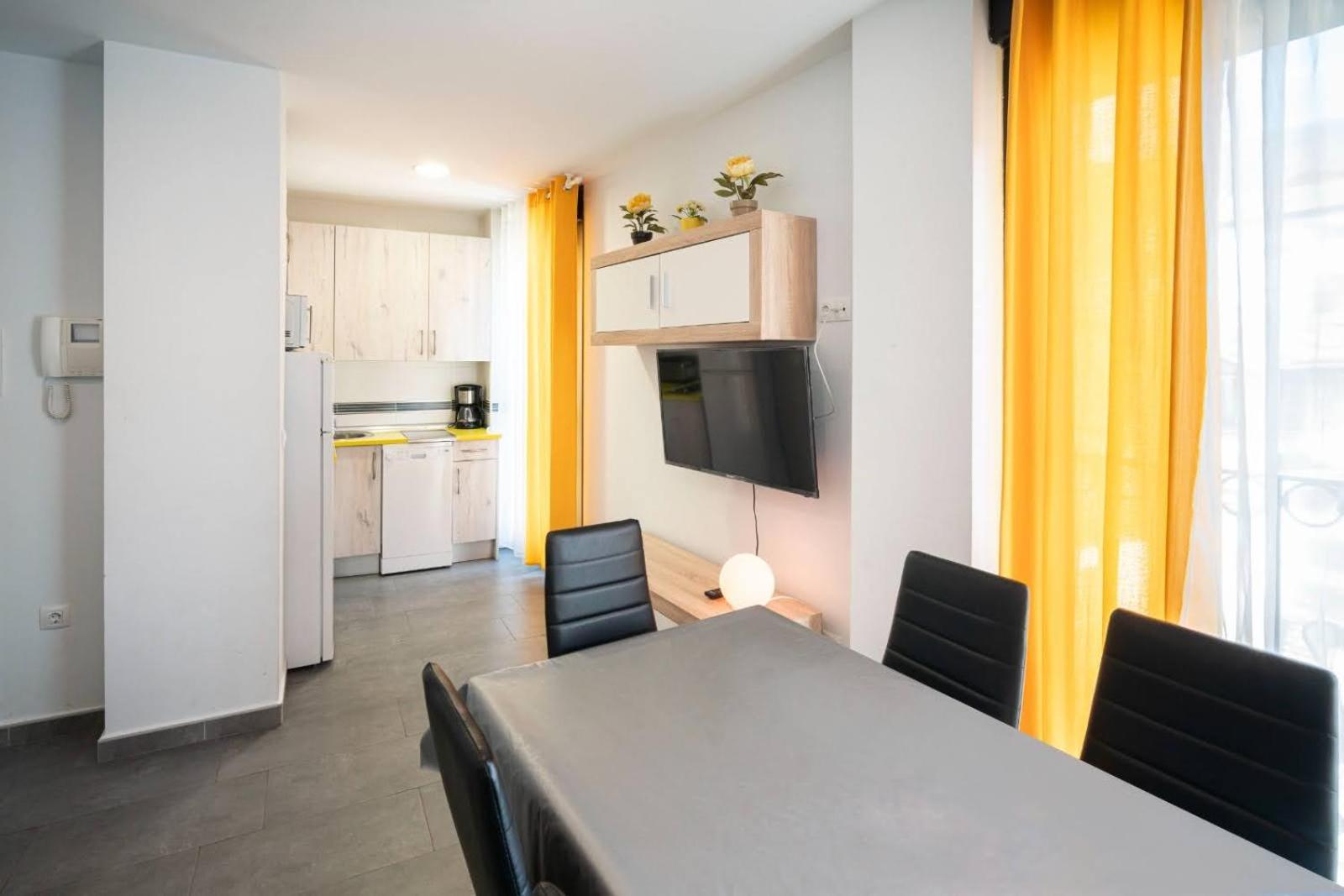 Apartamentos La Plazuela Баньос-де-Монтемайор Экстерьер фото